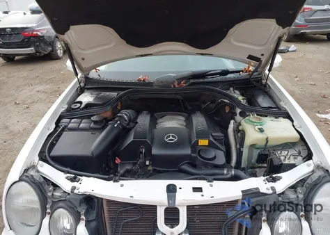 2000 Mercedes-Benz Clk 320 from USA, damaged, VIN WDBLK65G6YT047140